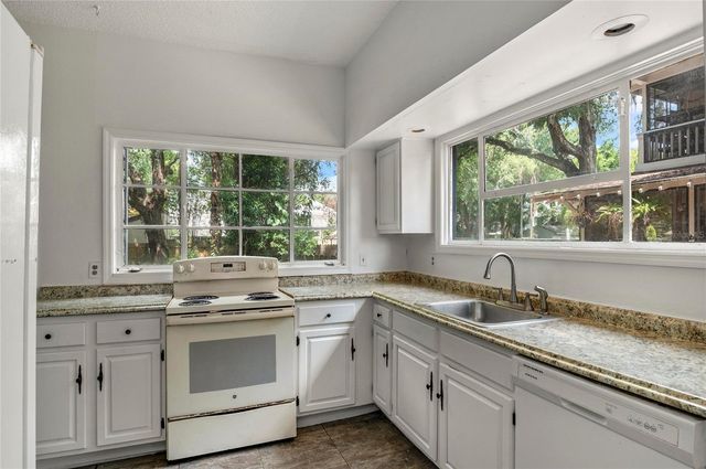 522 S OSCEOLA AVENUE, Orlando, FL 32801