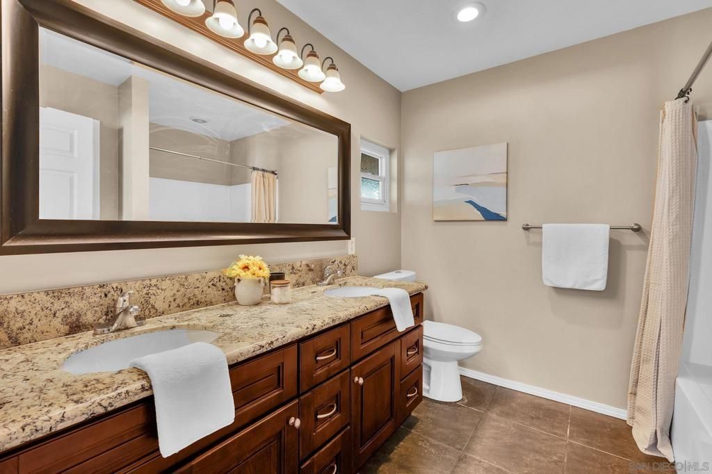Image 17 of property listing at 9239 Francis, Spring Valley, CA 91977