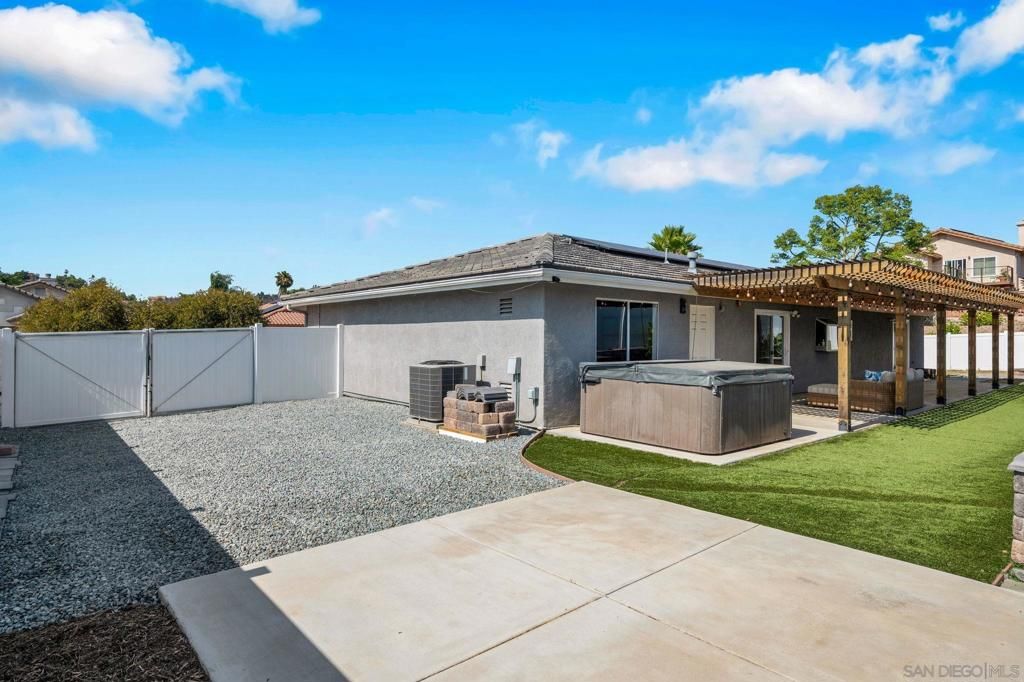 Image 27 of property listing at 9239 Francis, Spring Valley, CA 91977