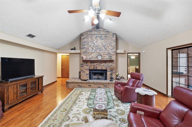 411 SUMMIT CHASE DRIVE, Valrico, FL 33594