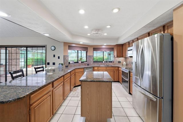 411 SUMMIT CHASE DRIVE, Valrico, FL 33594