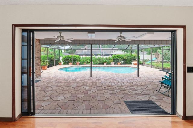 411 SUMMIT CHASE DRIVE, Valrico, FL 33594