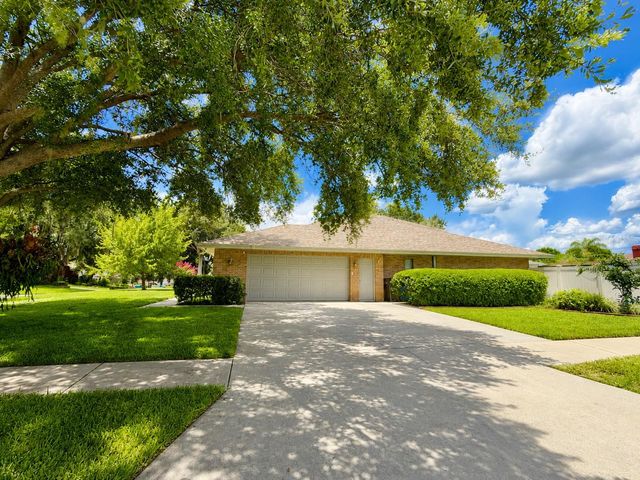 411 SUMMIT CHASE DRIVE, Valrico, FL 33594