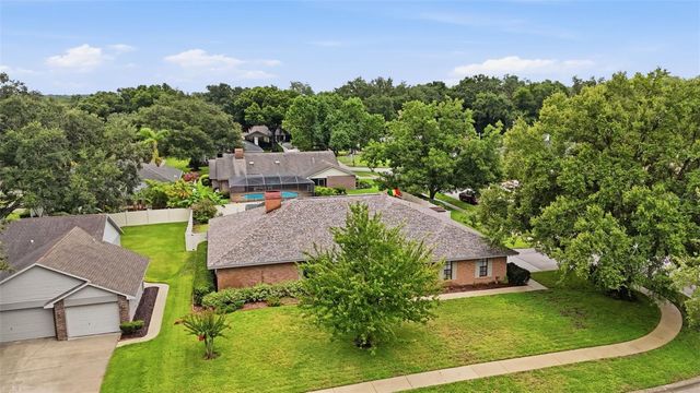 411 SUMMIT CHASE DRIVE, Valrico, FL 33594