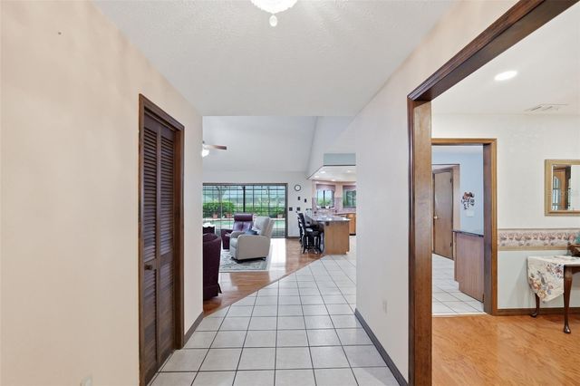 411 SUMMIT CHASE DRIVE, Valrico, FL 33594