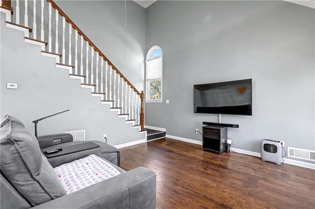285 Creekside Way, Mcdonough, GA 30252