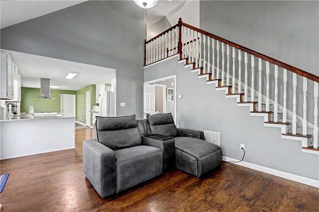 285 Creekside Way, Mcdonough, GA 30252
