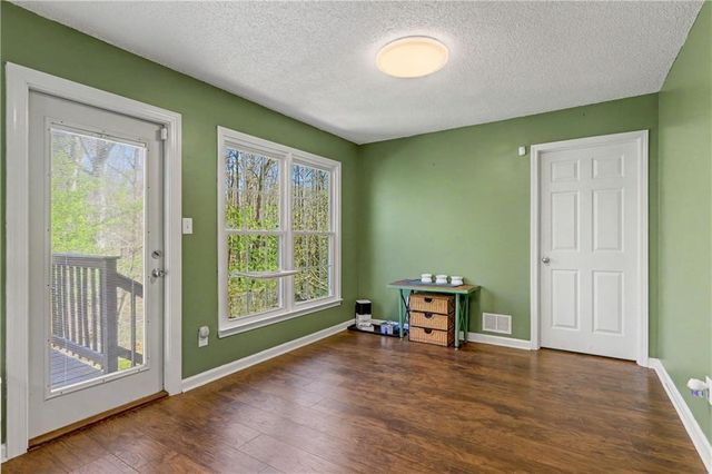 285 Creekside Way, Mcdonough, GA 30252