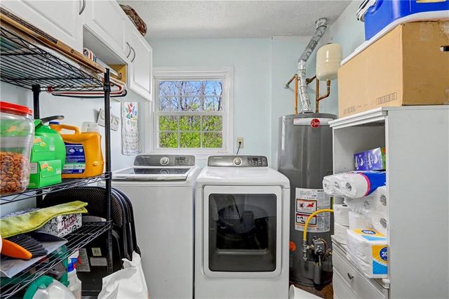 285 Creekside Way, Mcdonough, GA 30252