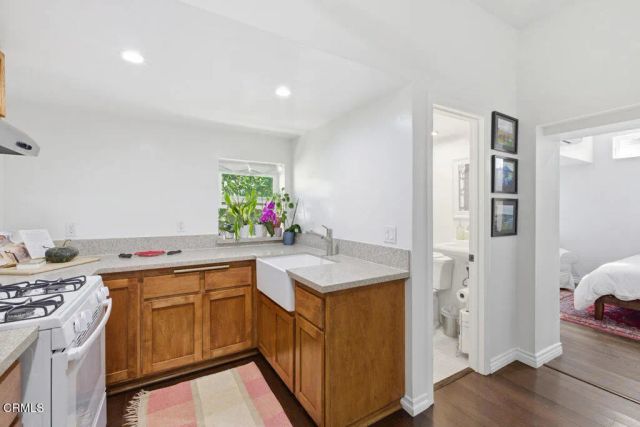 386 Larmier Avenue, Oak View, CA 93022