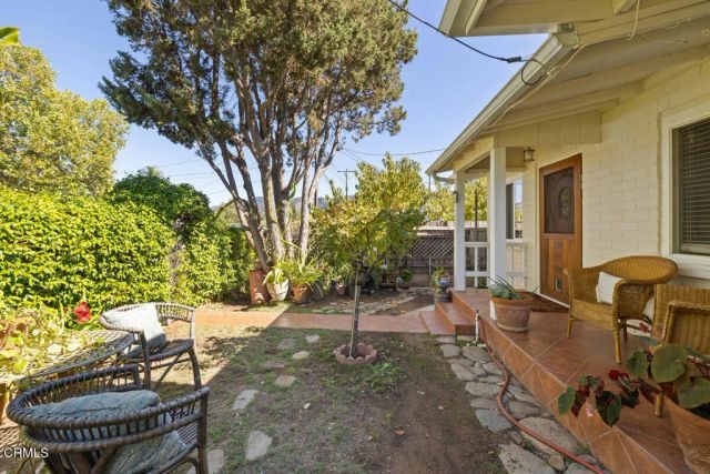 386 Larmier Avenue, Oak View, CA 93022