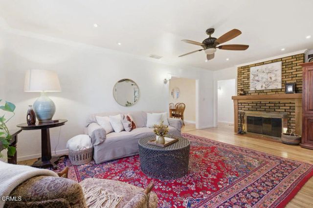 386 Larmier Avenue, Oak View, CA 93022