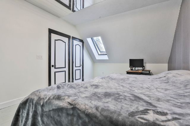 24 Suffolk Court, Bedford, NH 03110