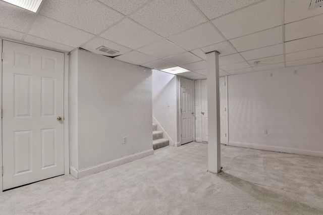 24 Suffolk Court, Bedford, NH 03110