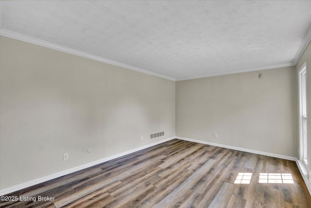 1408 Gutford Rd, Clarksville, IN 47129