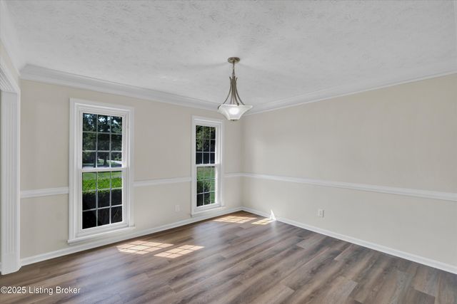 1408 Gutford Rd, Clarksville, IN 47129