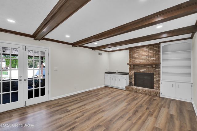 1408 Gutford Rd, Clarksville, IN 47129