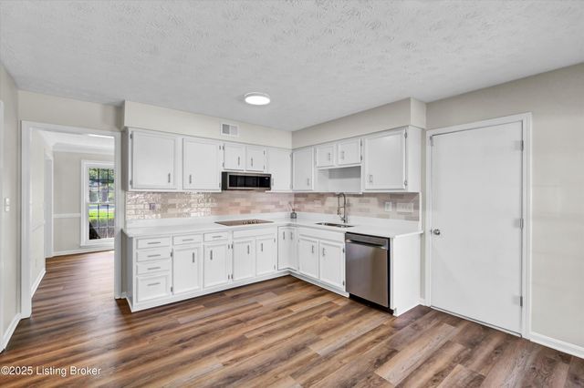 1408 Gutford Rd, Clarksville, IN 47129