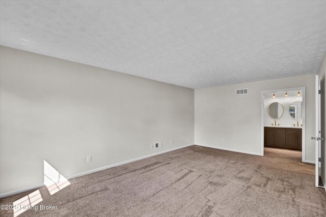 1408 Gutford Rd, Clarksville, IN 47129