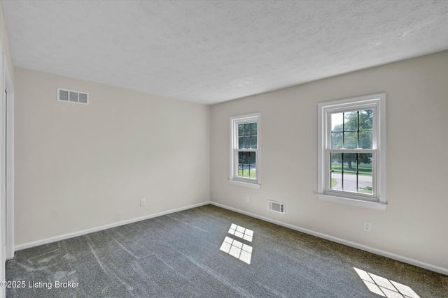 1408 Gutford Rd, Clarksville, IN 47129