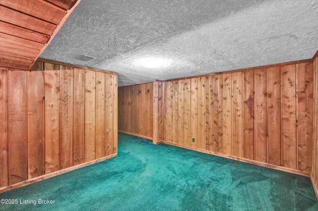 1408 Gutford Rd, Clarksville, IN 47129