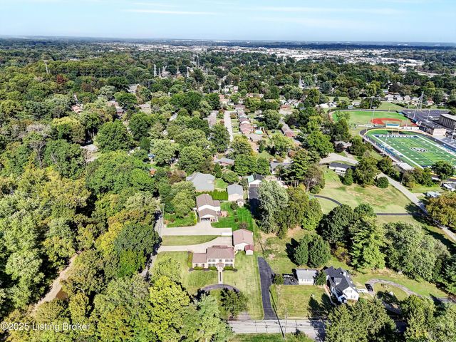 1408 Gutford Rd, Clarksville, IN 47129