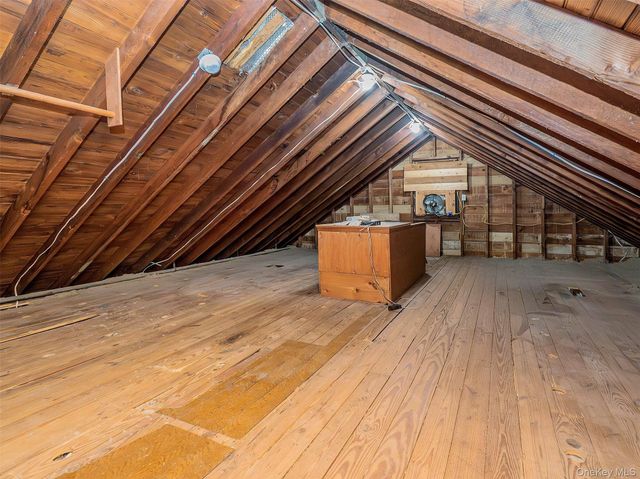 33 Oakland Street, Huntington, NY 11743