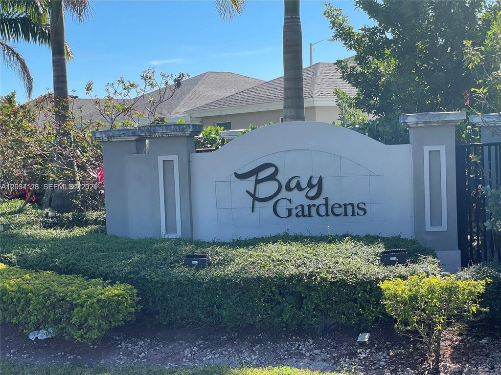 24800 SW 122nd Pl, Homestead, FL 33032
