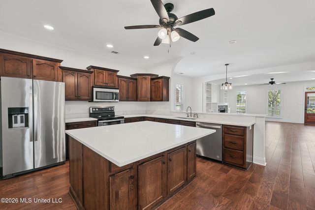 7326 Stone Ridge Drive, Olive Branch, MS 38654