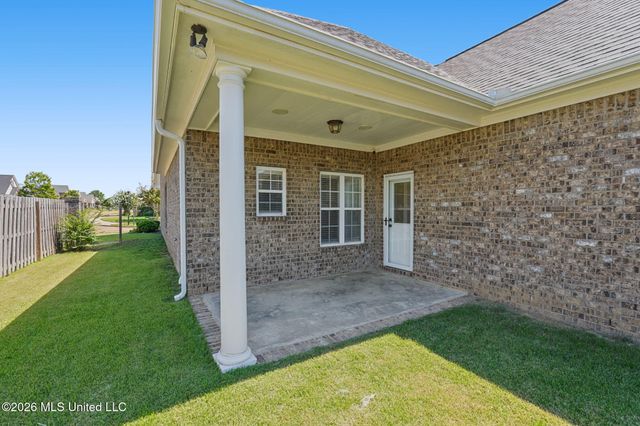 7326 Stone Ridge Drive, Olive Branch, MS 38654