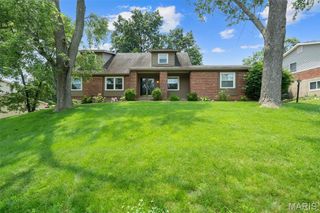 313 Wildbrier Drive, Ballwin, MO 63011