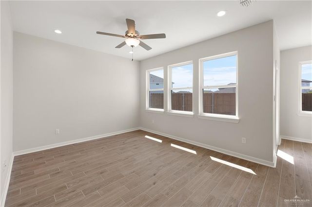318 San Antonio Loop S, Weslaco, TX 78599