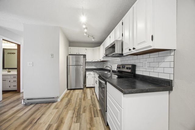 2012 Park Boulevard S B4, Fargo, ND 58103