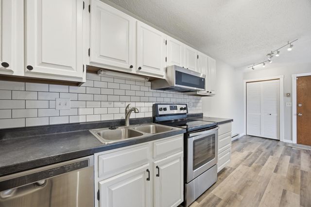 2012 Park Boulevard S B4, Fargo, ND 58103