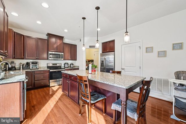 7811 MAPLE RUN CT, Glen Burnie, MD 21060