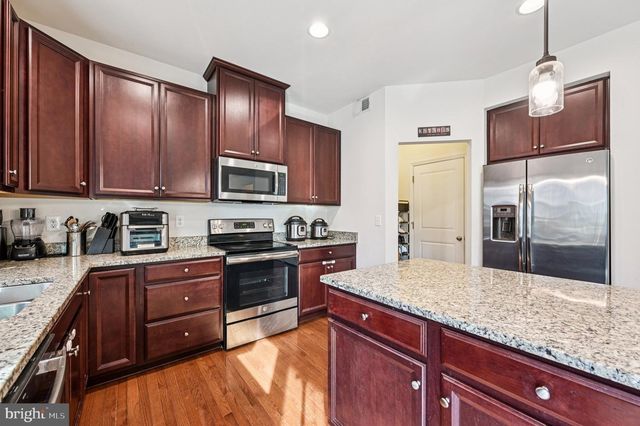 7811 MAPLE RUN CT, Glen Burnie, MD 21060