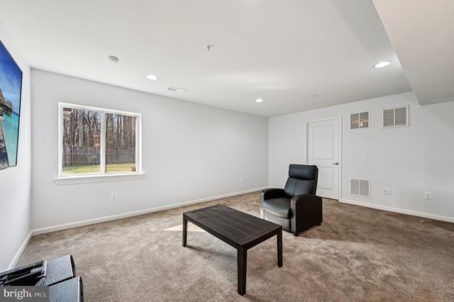 7811 MAPLE RUN CT, Glen Burnie, MD 21060