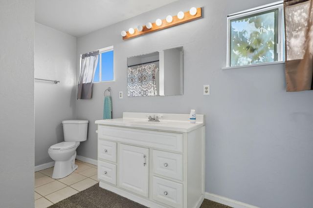 17297 Lassen Avenue, Anderson, CA 96007