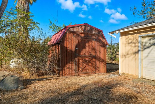 17297 Lassen Avenue, Anderson, CA 96007