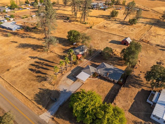 17297 Lassen Avenue, Anderson, CA 96007