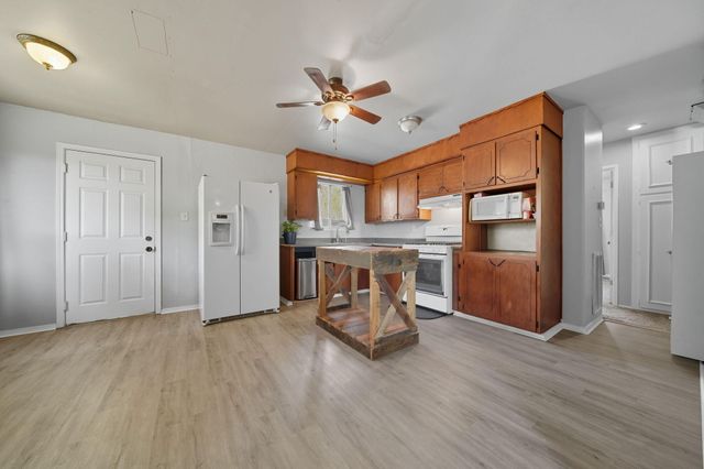 17297 Lassen Avenue, Anderson, CA 96007