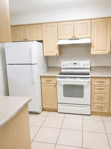 2050 Oleander Boulevard 1-105, Fort Pierce, FL 34950