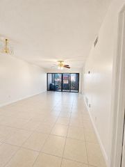 2050 Oleander Boulevard 1-105, Fort Pierce, FL 34950