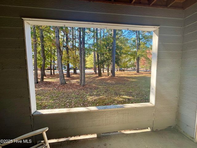 108 Breezewood Drive B, Greenville, NC 27858