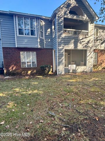 108 Breezewood Drive B, Greenville, NC 27858