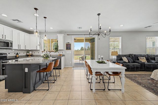 10323 E HAWK Avenue, Mesa, AZ 85212