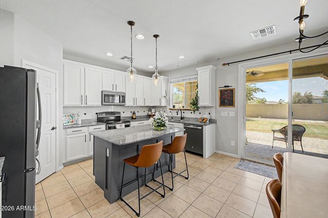10323 E HAWK Avenue, Mesa, AZ 85212