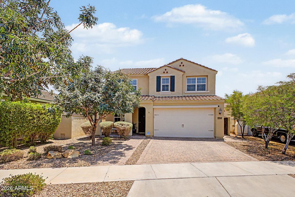 10323 E HAWK Avenue, Mesa, AZ 85212