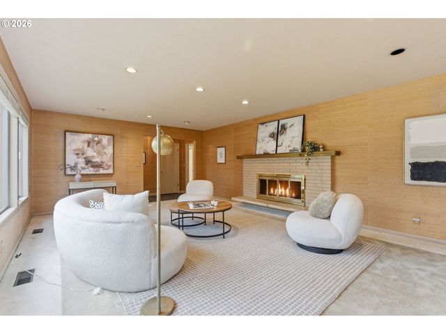 9145 Sw ALPINE Ter, Portland, OR 97225