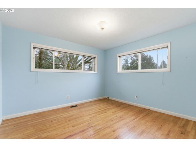 9145 Sw ALPINE Ter, Portland, OR 97225